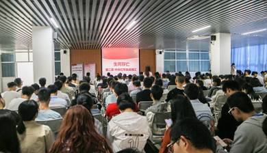 “走进湘江战役,缅怀革命先烈”真人图书馆活动中彭敏翎老师与同学们分享湘江战役与长征精神